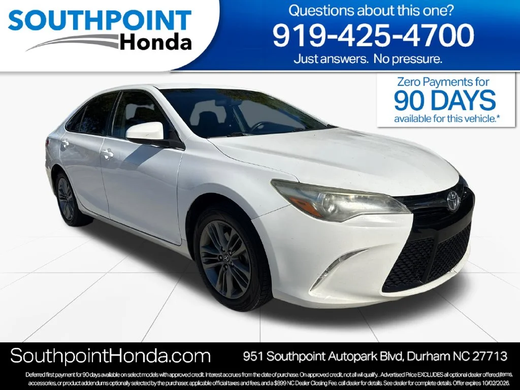 Used 2016 Super White Toyota SE image 1
