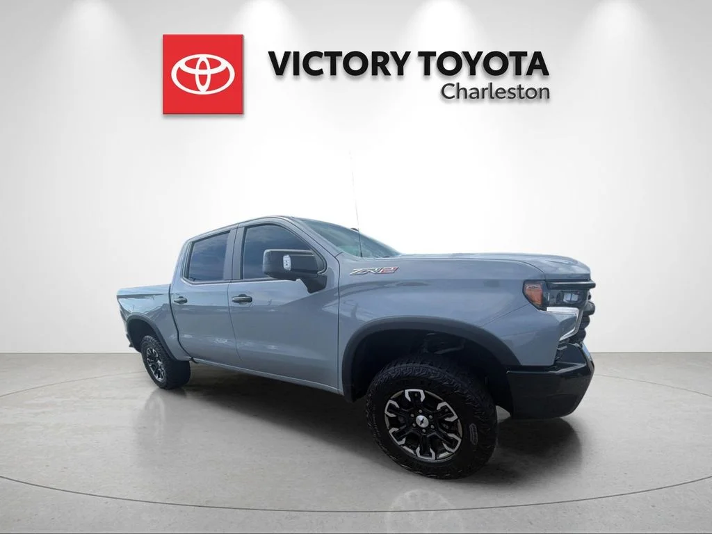 Used 2024 Gray Chevrolet ZR2 image 5
