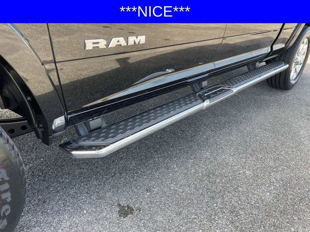 Used 2021 Black Ram Laramie image 12