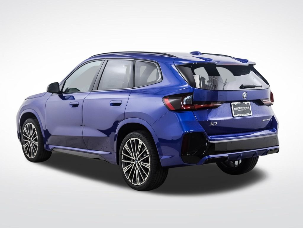 Used 2026 Blue Metallic BMW xDrive28i image 3