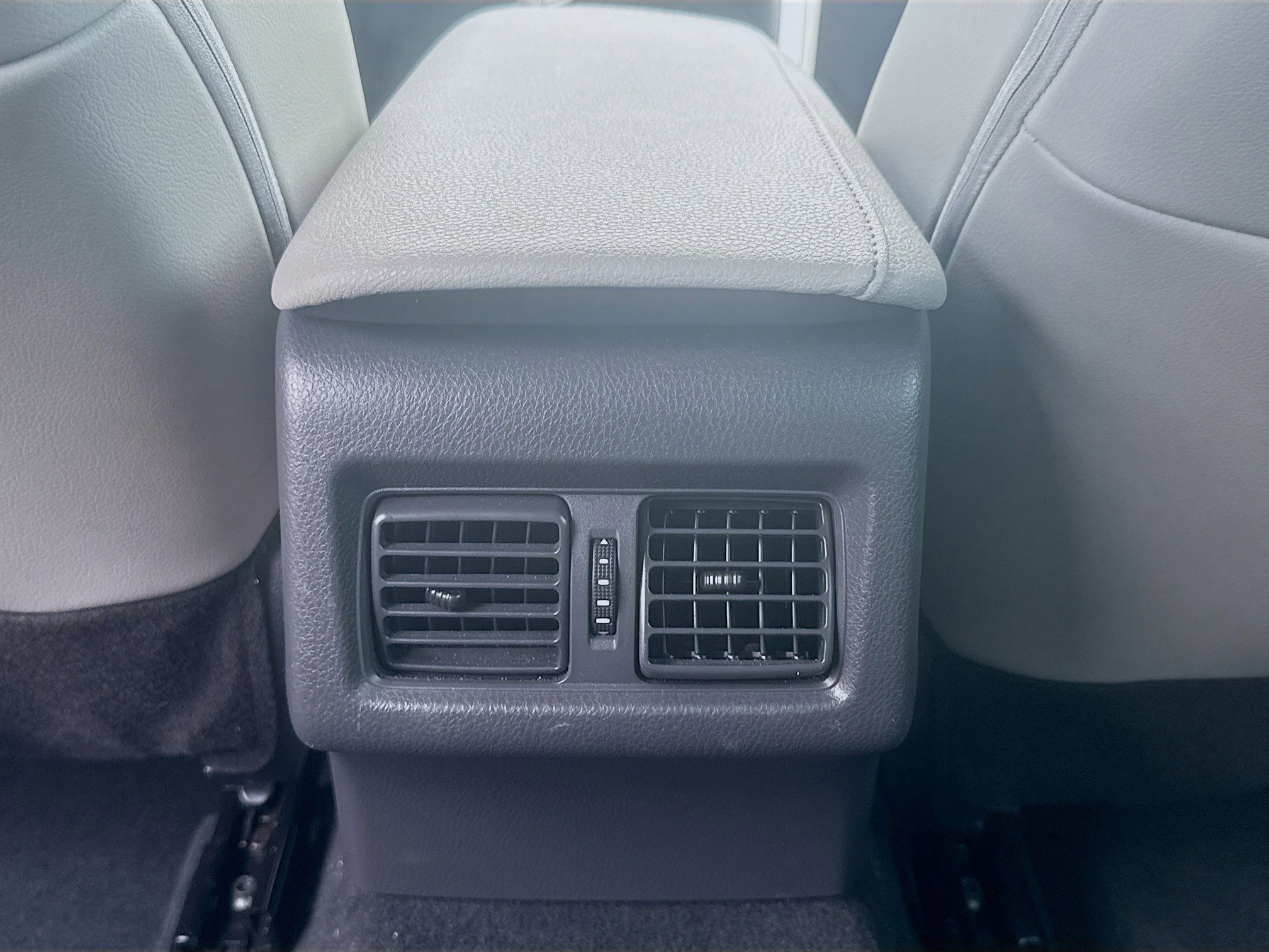 Used 2023 Predawn Gray Mica Toyota XLE image 19