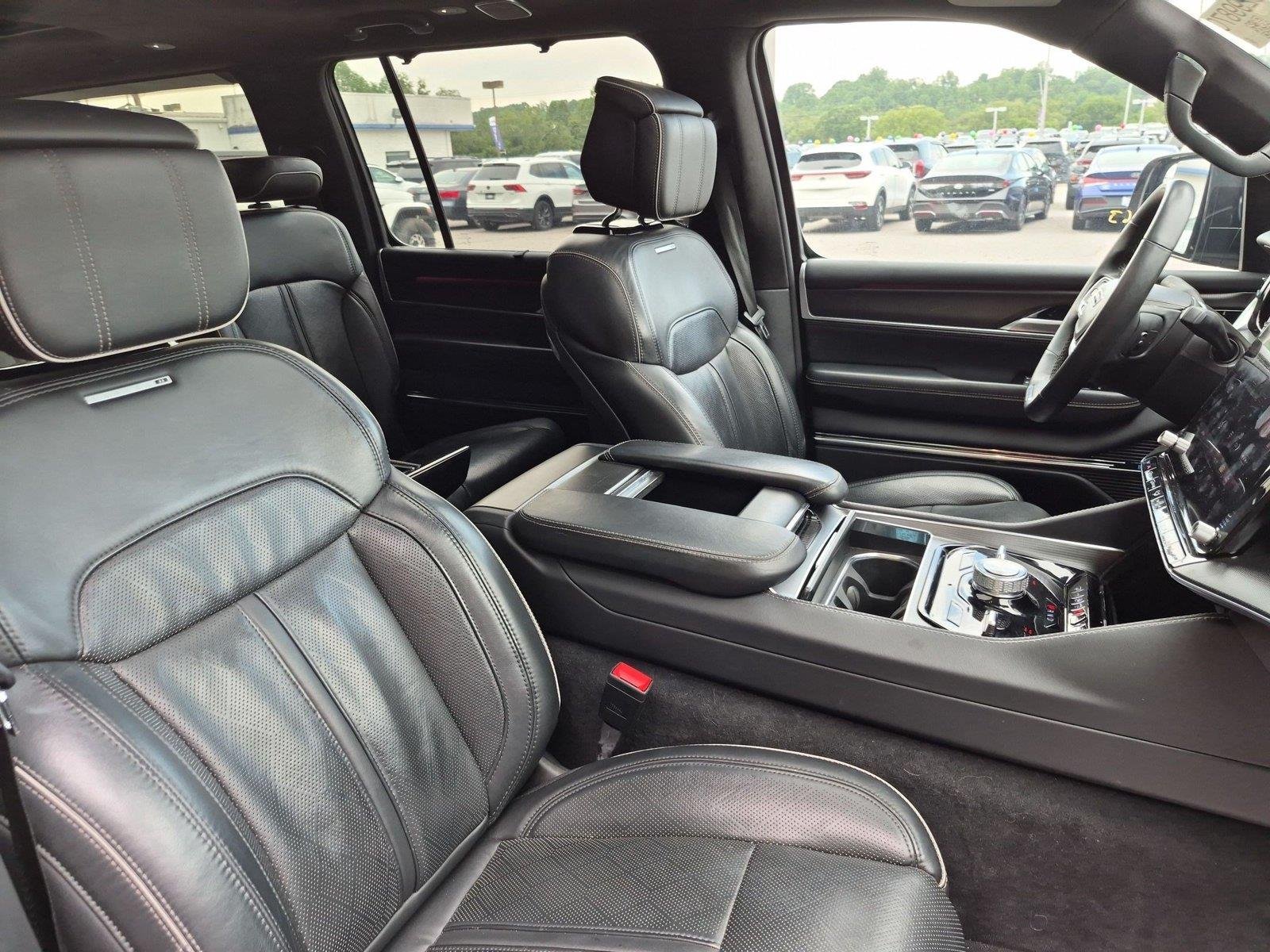 Used 2024 Baltic Gray Metallic Clearcoat Jeep Series II image 39