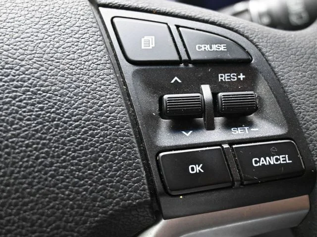 Used 2021 Gray Hyundai Value image 24