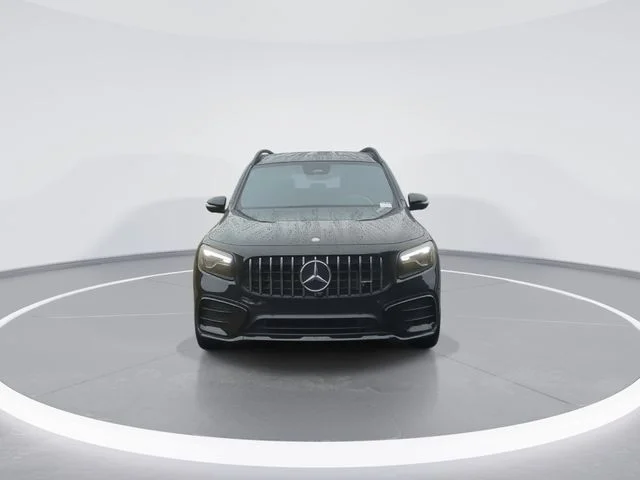 Used 2025  Mercedes-Benz GLB 35 AMG® image 3
