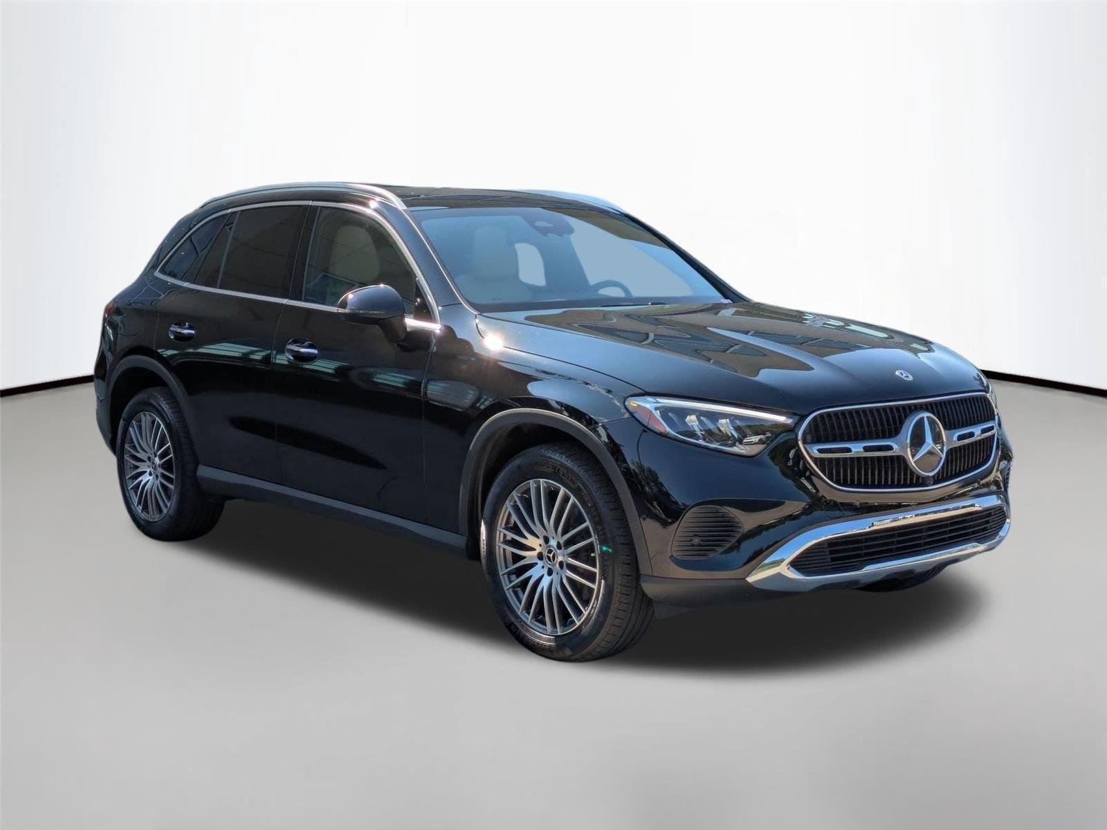 Used 2024 Black Mercedes-Benz GLC 300 image 3