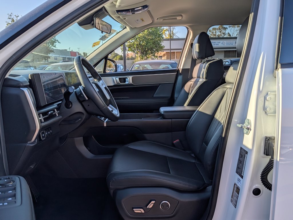 Used 2026 White Hyundai SEL image 12