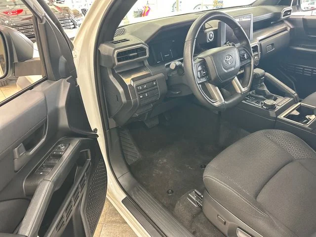 Used 2025 White Toyota SR5 image 9