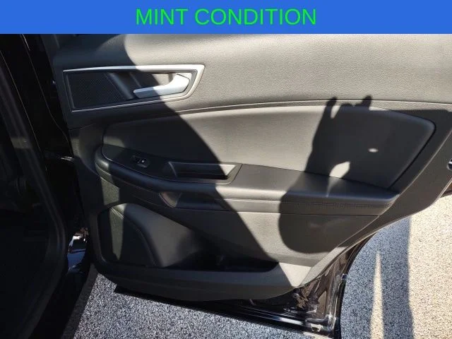 Used 2024 Black Metallic Ford SEL image 21