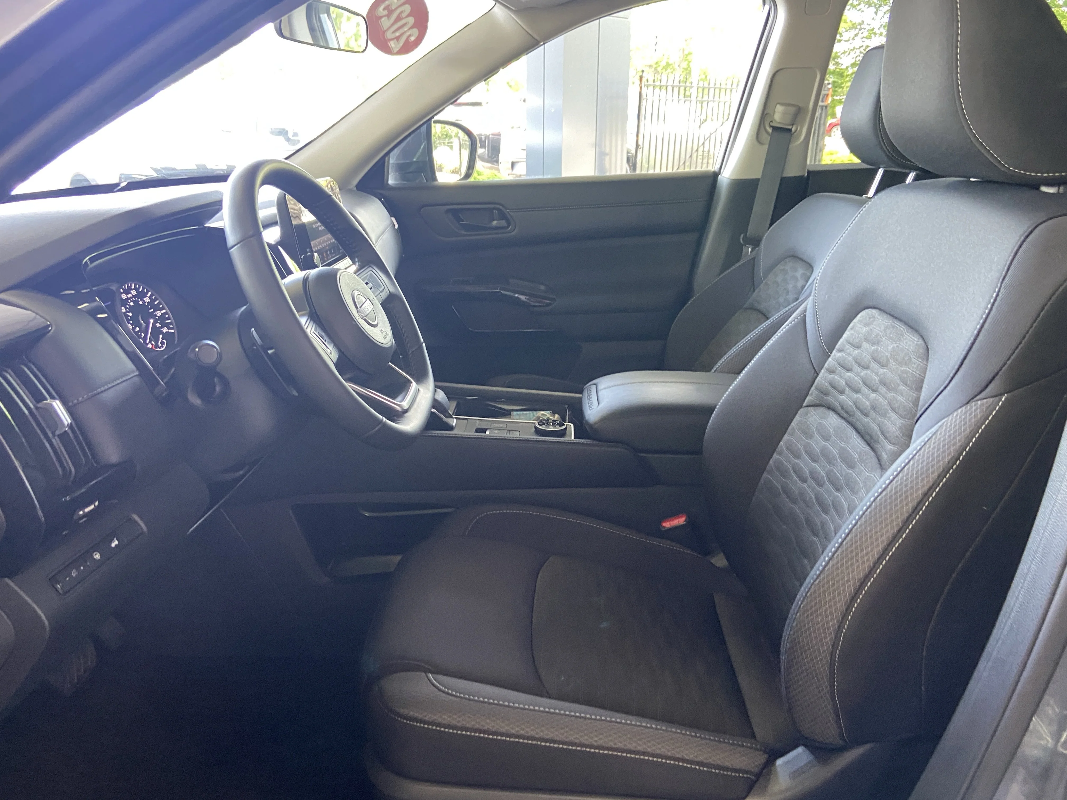 2025 Nissan Pathfinder SV - Photo 23