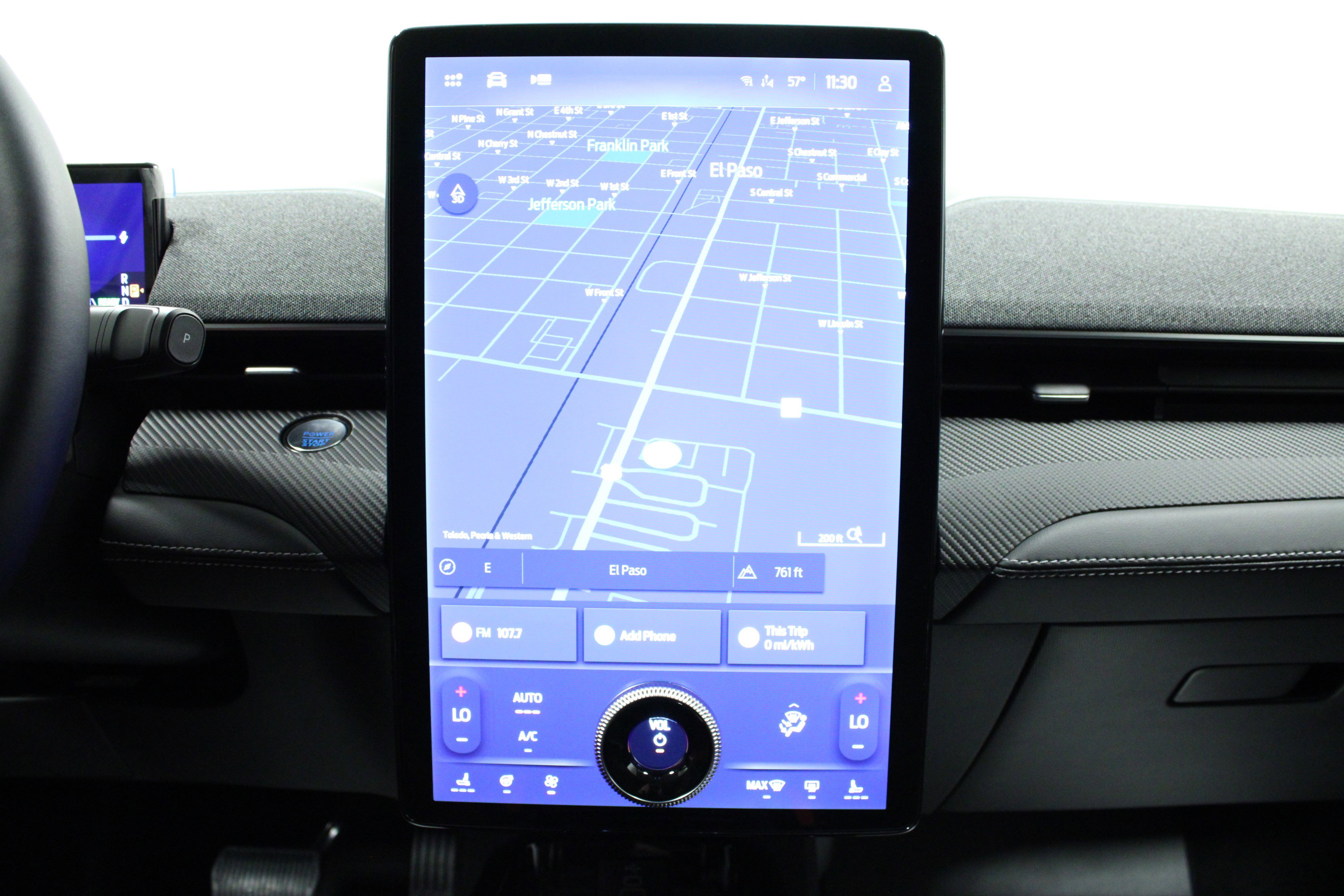 2025 Ford Mustang Mach-E Premium - Photo 22