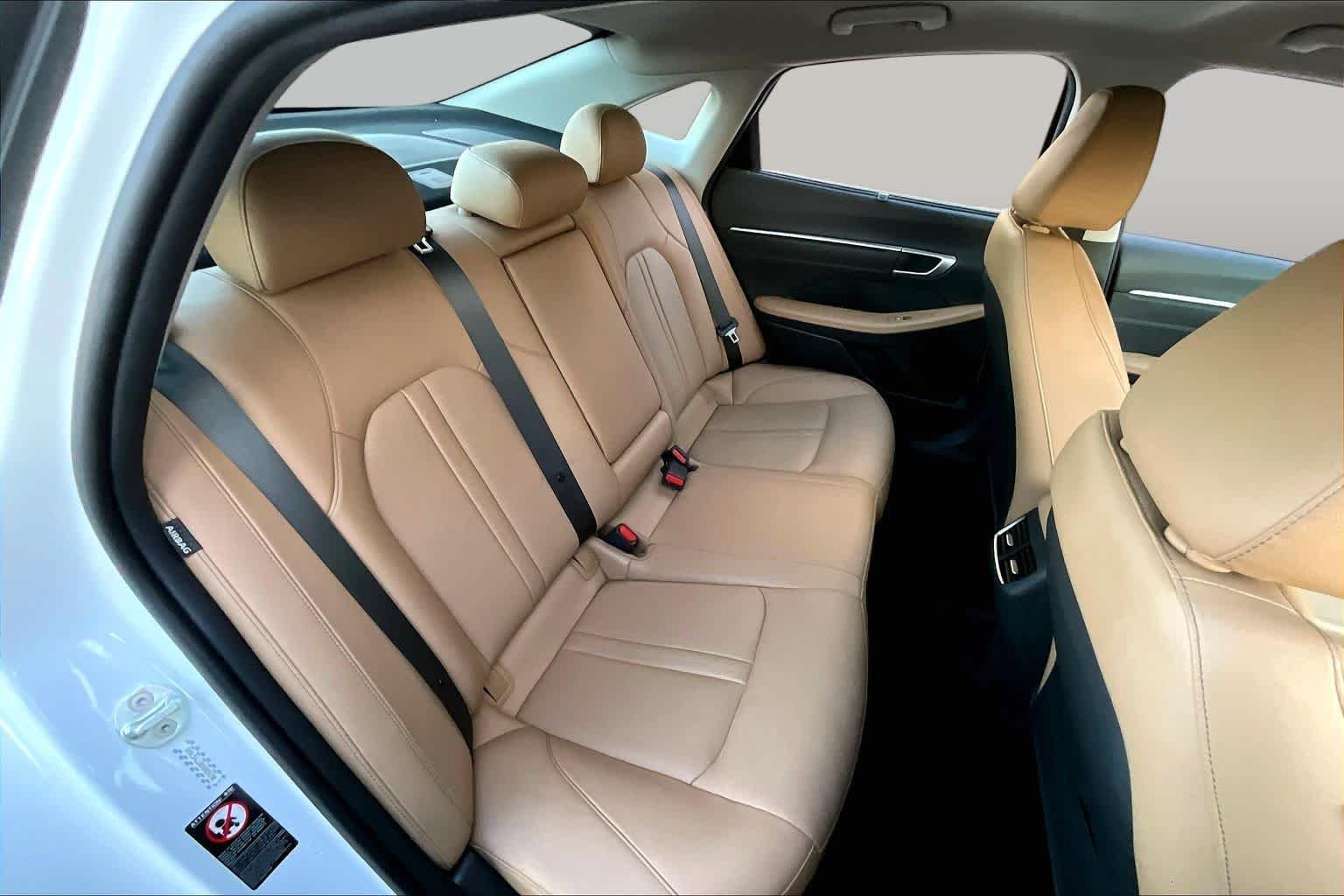 Used 2021 Hyper White Hyundai Limited image 16