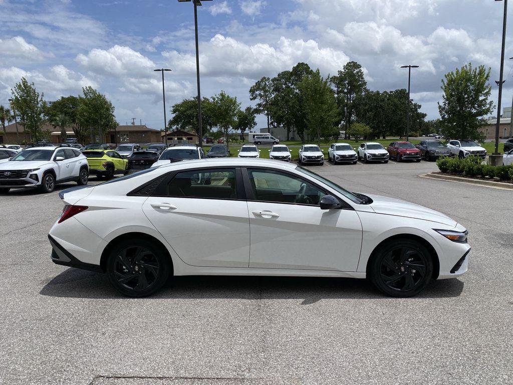 New 2026 Serenity White Pearl Hyundai SEL Sport image 9