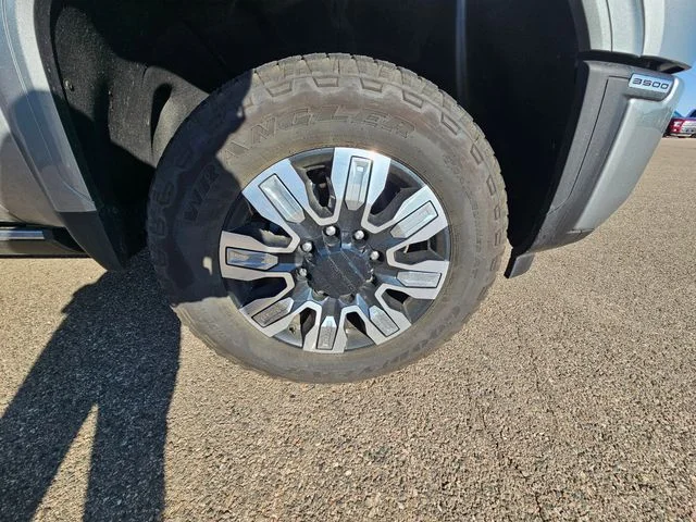 Used 2025 Sterling Metallic GMC Denali image 23
