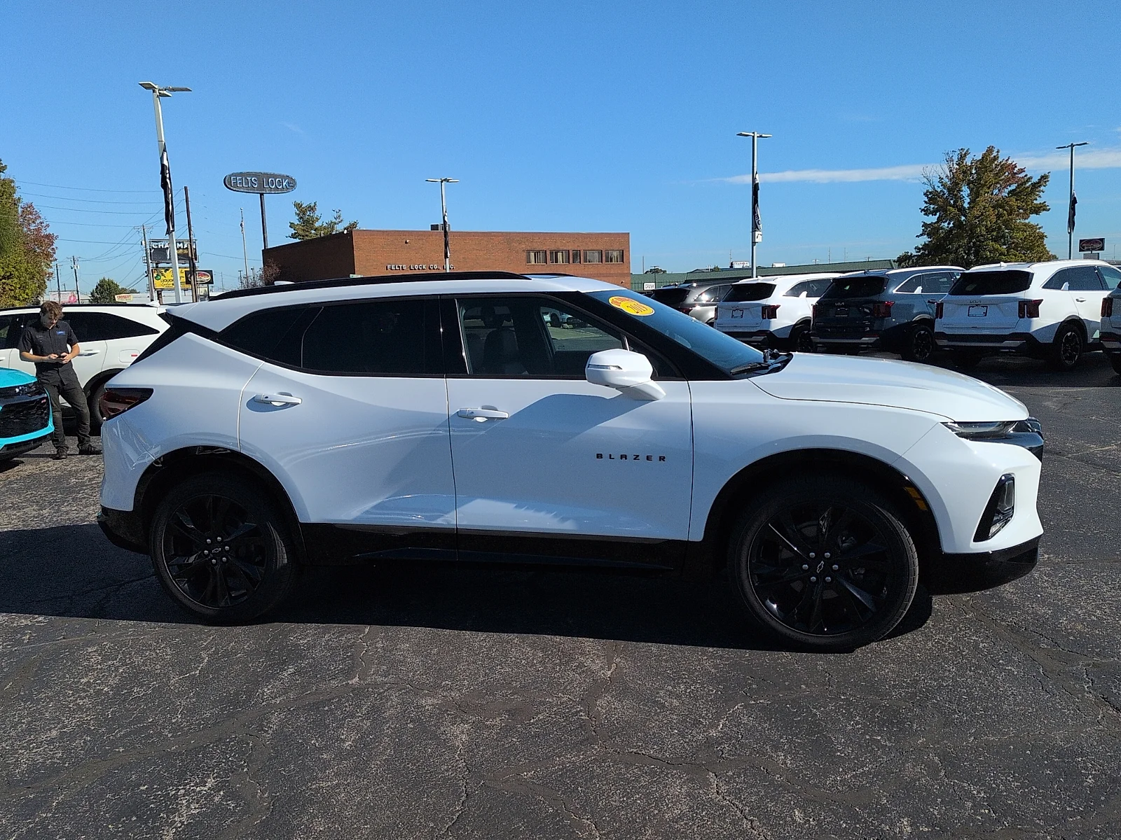 Used 2019 Summit White Chevrolet RS image 2
