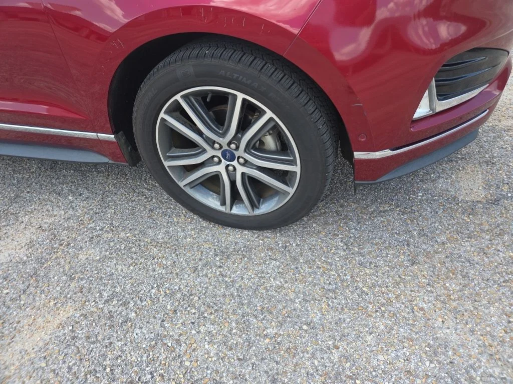 Used 2019 Ruby Red Metallic Ford Titanium image 17