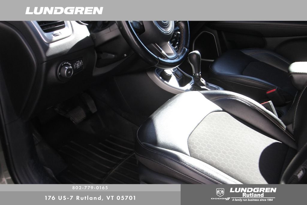Used 2020 Green Jeep Latitude image 14