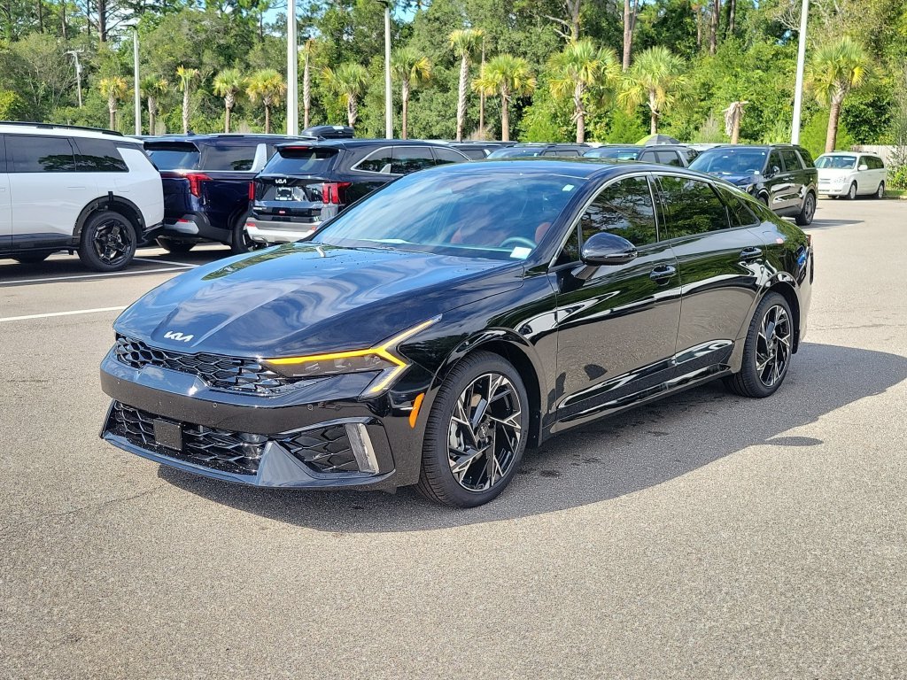 New 2026 Aurora Black Pearl Kia GT-Line FWD image 3