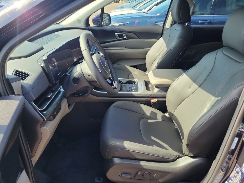 New 2026 Deep Chroma Blue Kia LXS image 21