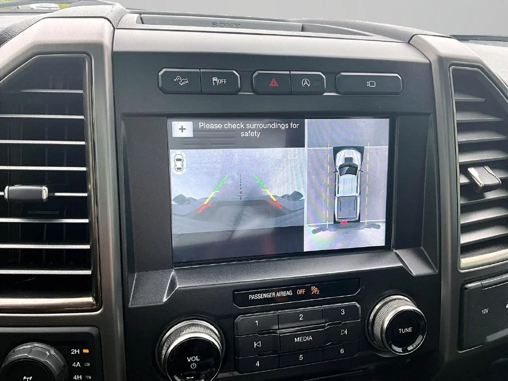 Used 2017 White Ford Raptor image 22