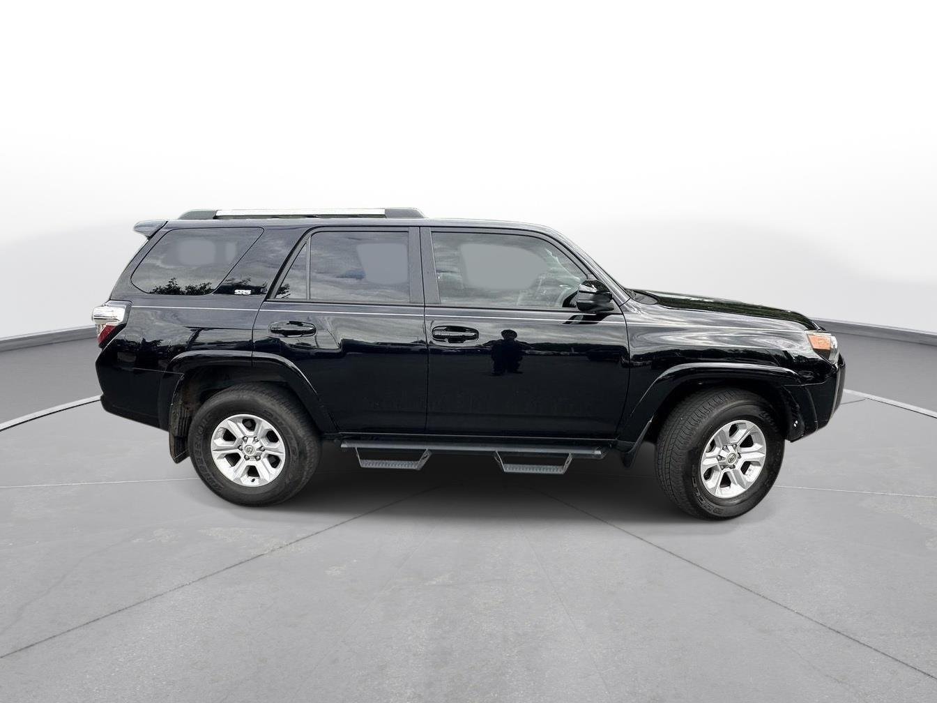 Used 2024 MIDNGT BLK MET TOYOTA TRUCK SR5 image 5