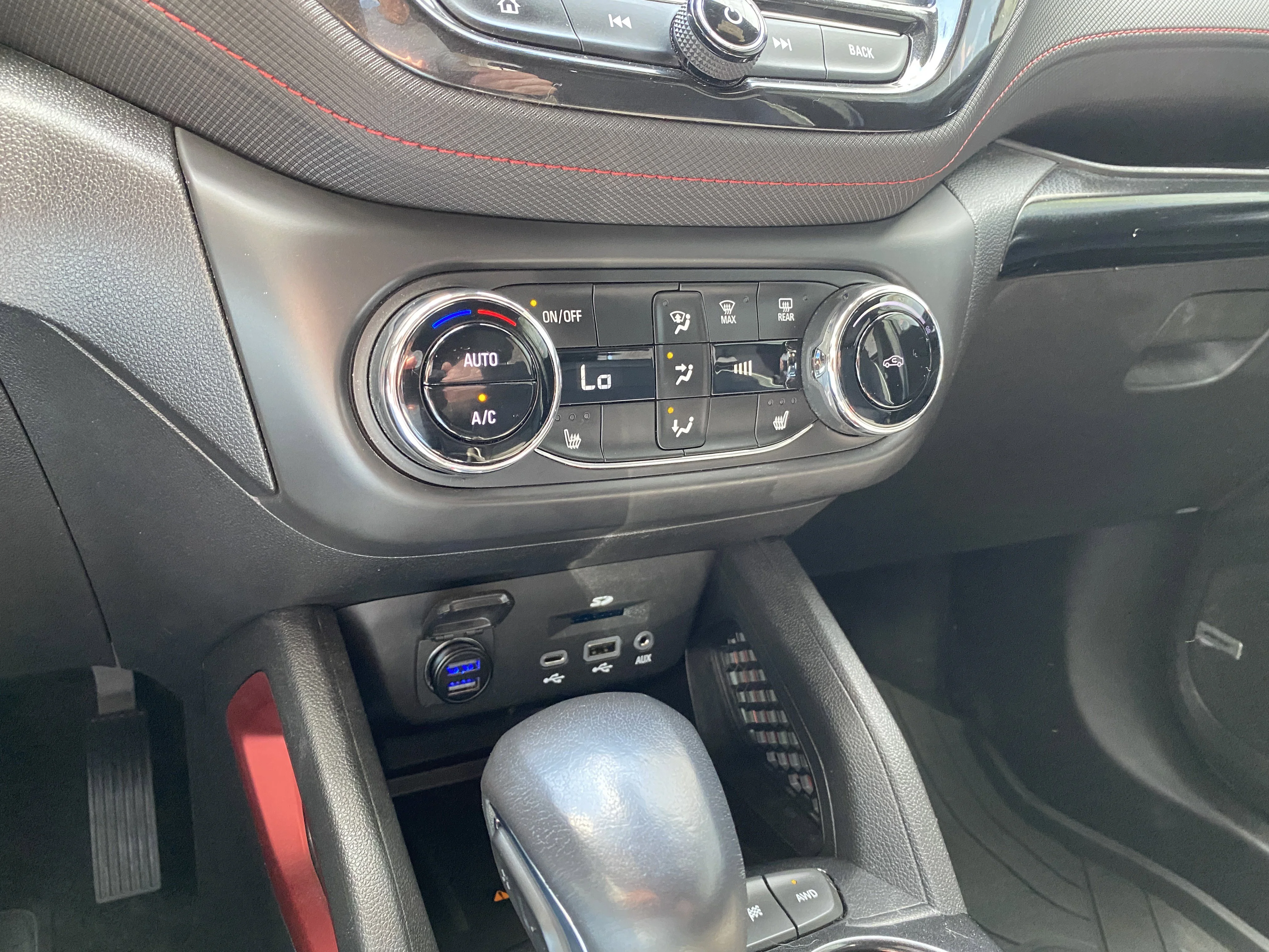 Used 2021 Red Chevrolet RS AWD * ADAPTIVE CRUISE * 18 ALLOYS * BLIND SPOT MONITORING * image 16