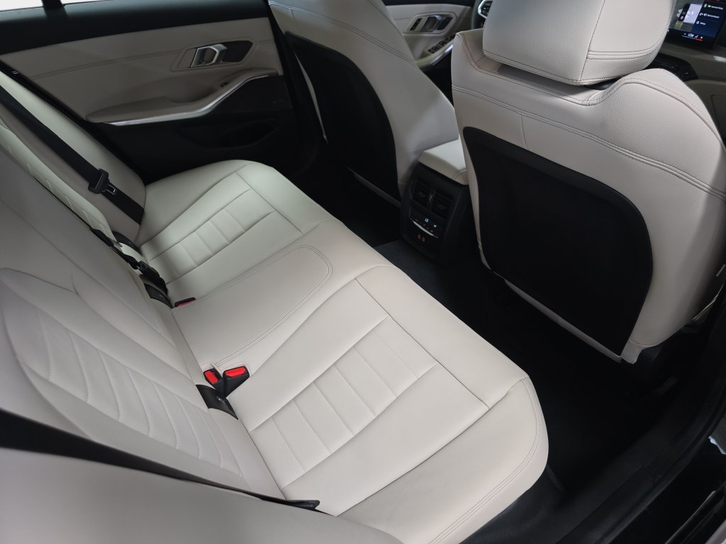 Certified Used 2025 Black Sapphire Metallic BMW M340i image 16