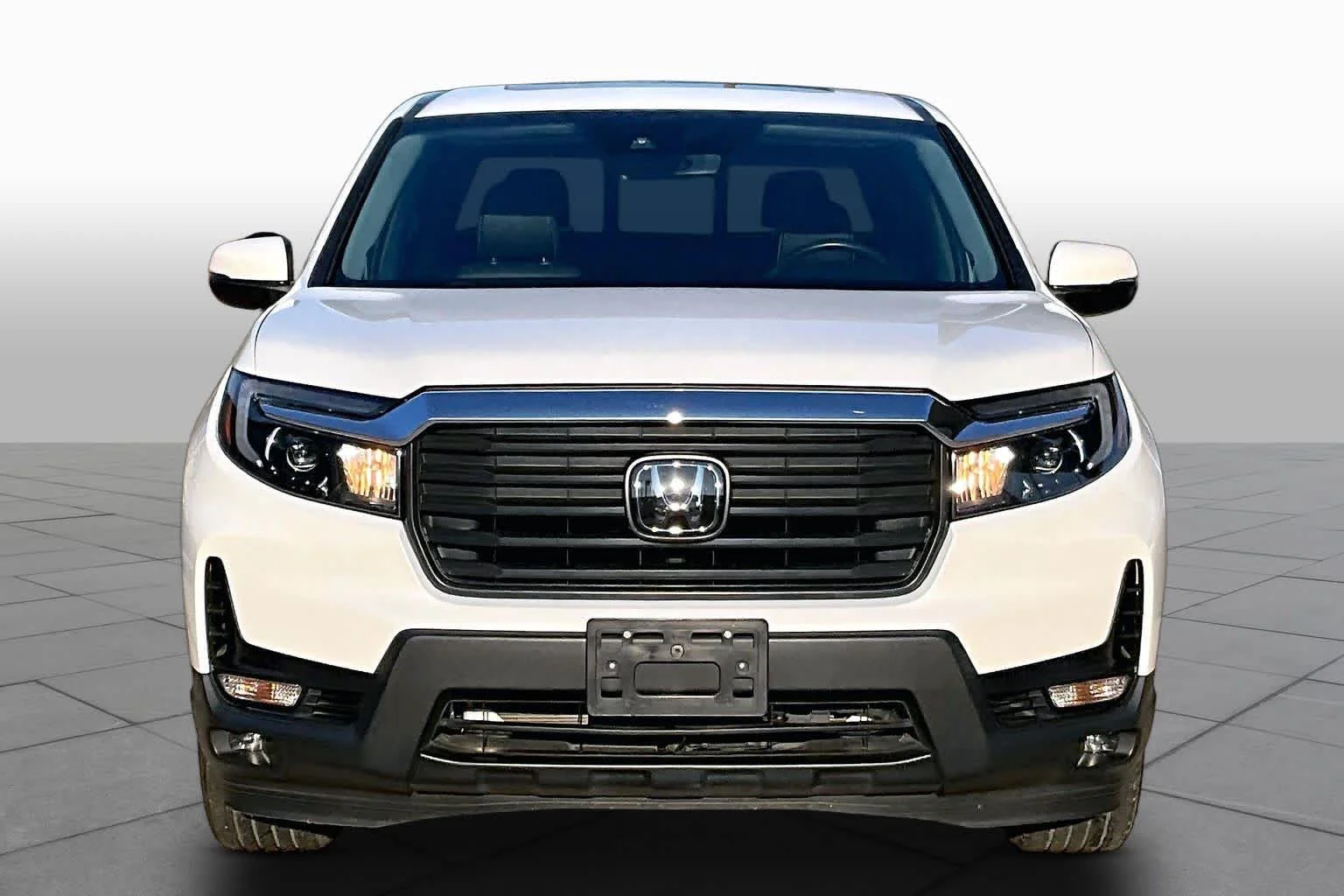 Certified Used 2022 Platinum White Pearl Honda RTL image 4