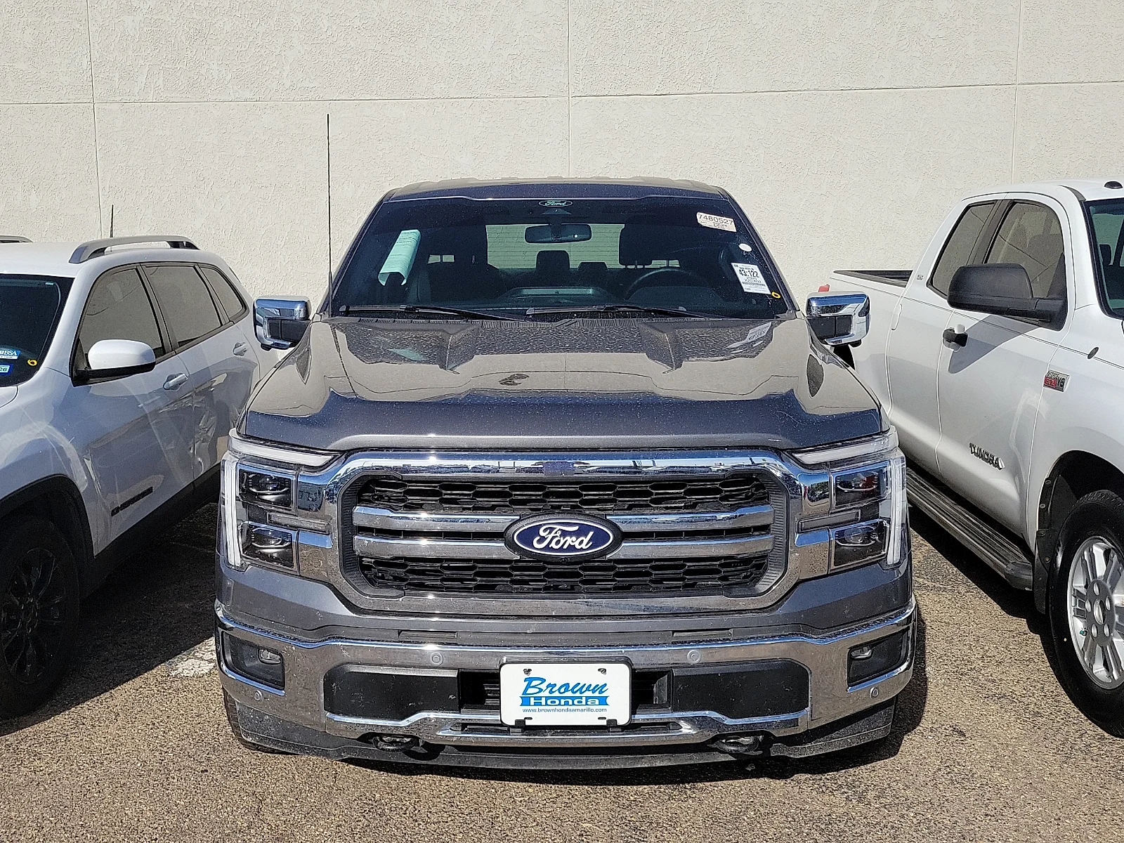 Used 2025 Gray Metallic Ford LARIAT image 2