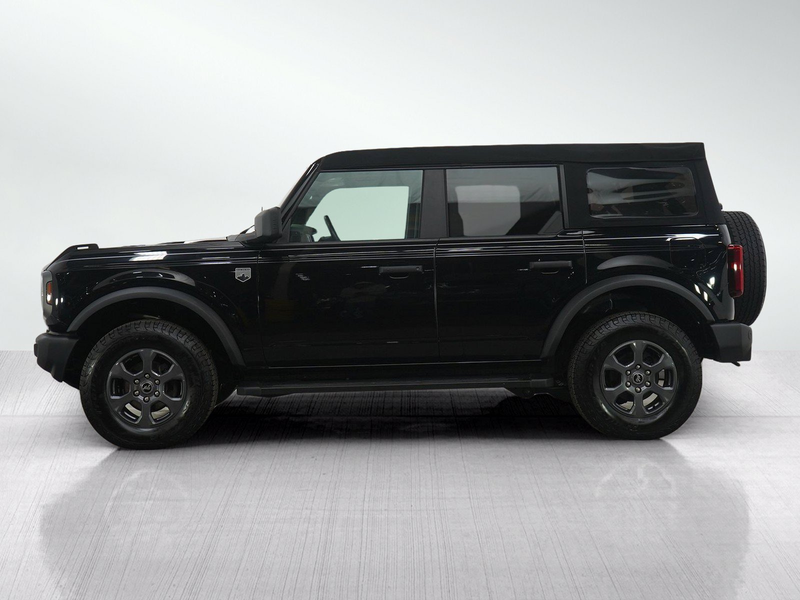 Used 2022 Ford Bronco 4-Door Big Bend with VIN 1FMEE5BP1NLB48920 for sale in Burnsville, Minnesota