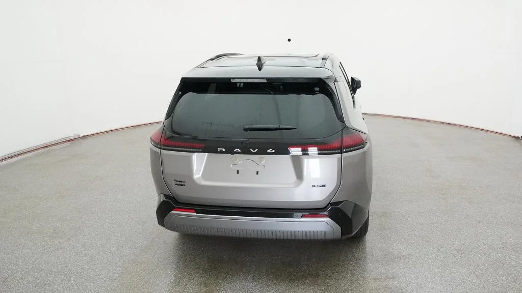 New 2026 Meteor Shower with Midnight Black Metallic roof Toyota XSE image 34