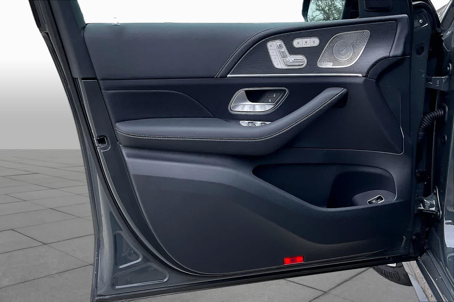 New 2026 MANUFAKTUR Silicon Grey Mercedes-Benz AMG® GLE 53 4MATIC+ SUV image 11