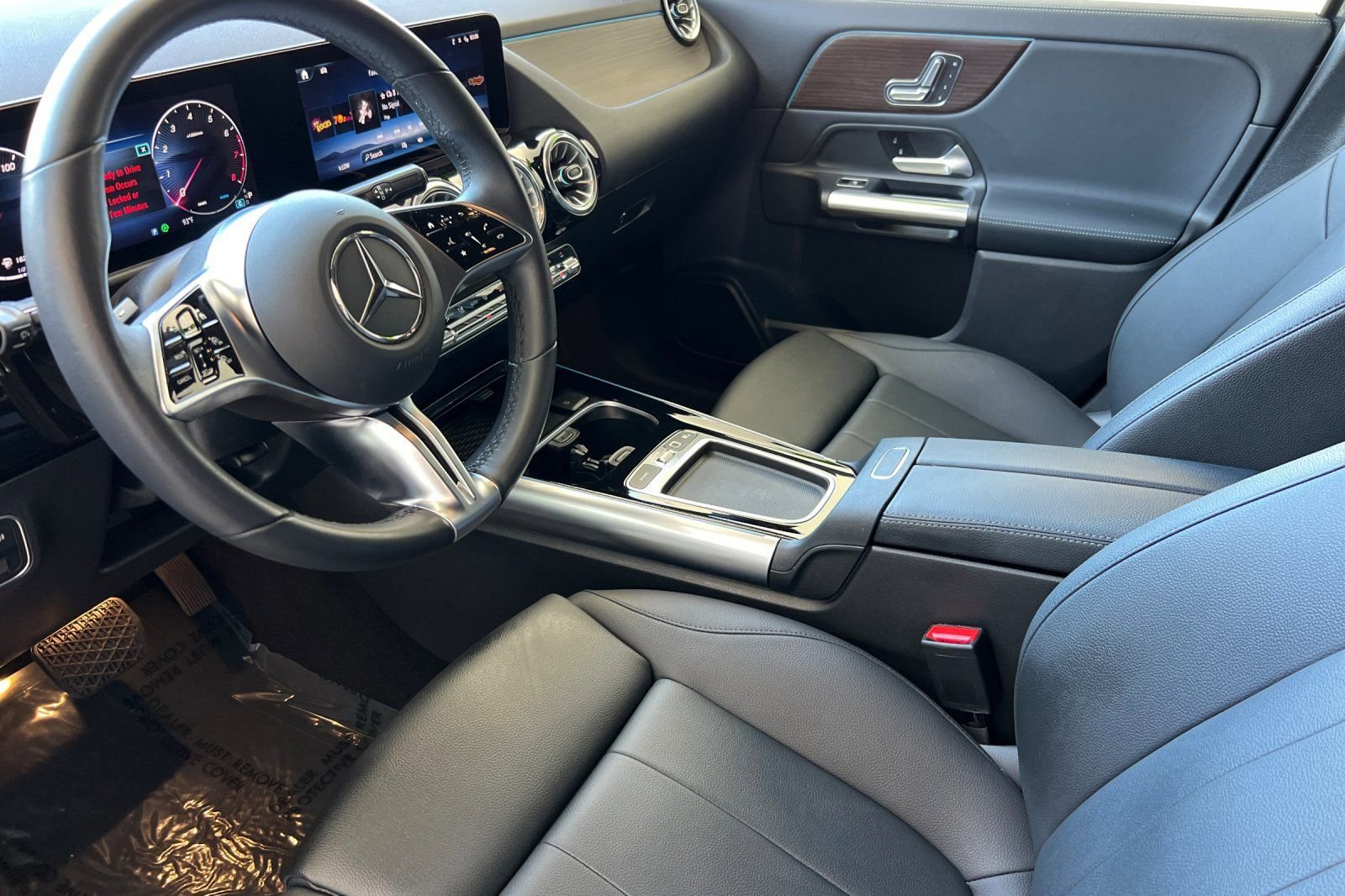 Used 2025 Cosmos Black Metallic Mercedes-Benz 250 image 13