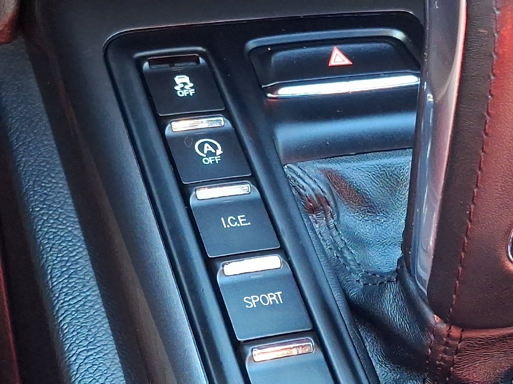 Used 2019 White Maserati S Q4 image 28