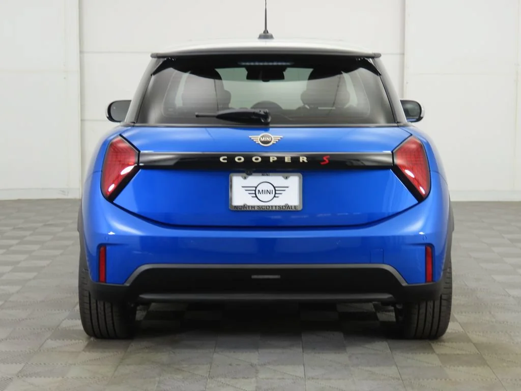 Certified Used 2026 Icy Sunshine Blue Metallic MINI Signature Plus image 7