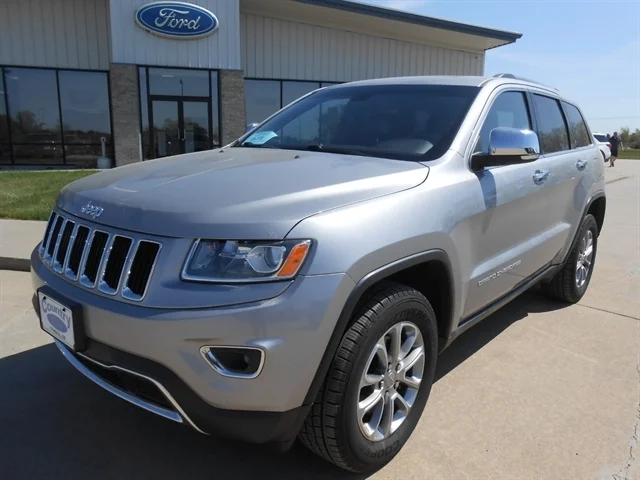 2015 Jeep Grand Cherokee Limited 4WD's photo