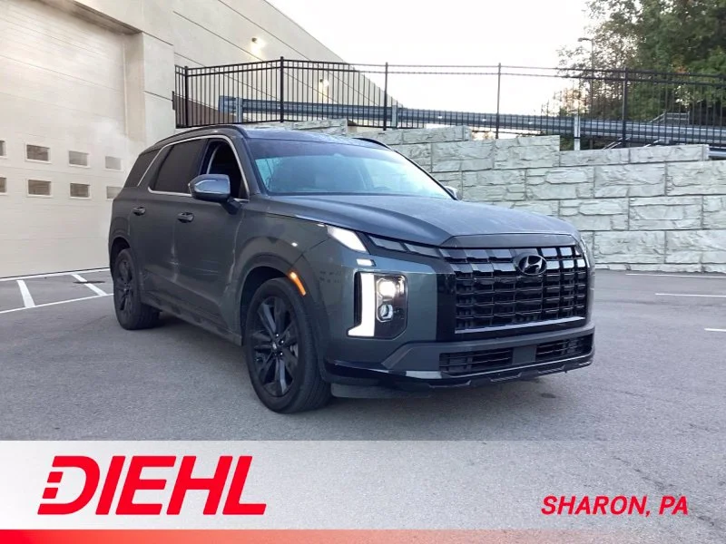Used 2023 Gray Hyundai XRT image 1