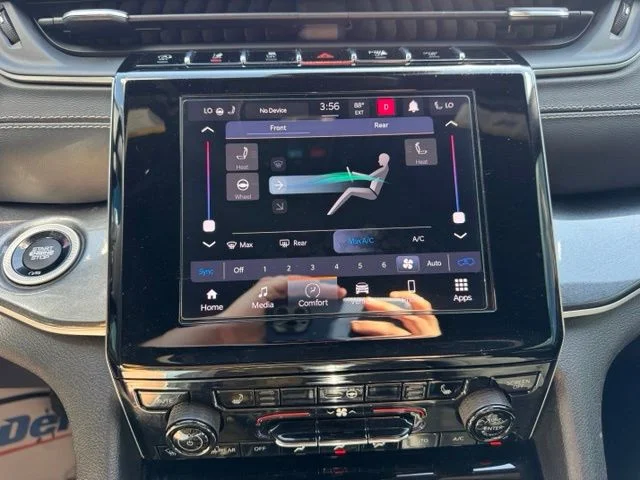 Used 2021 White Jeep Altitude image 31