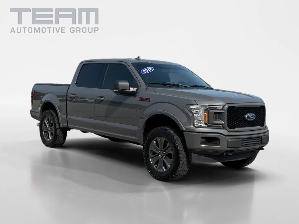 Used 2018  Ford XLT image 1