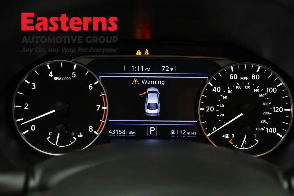 Used 2023 Gray Nissan 2.5 SR image 18