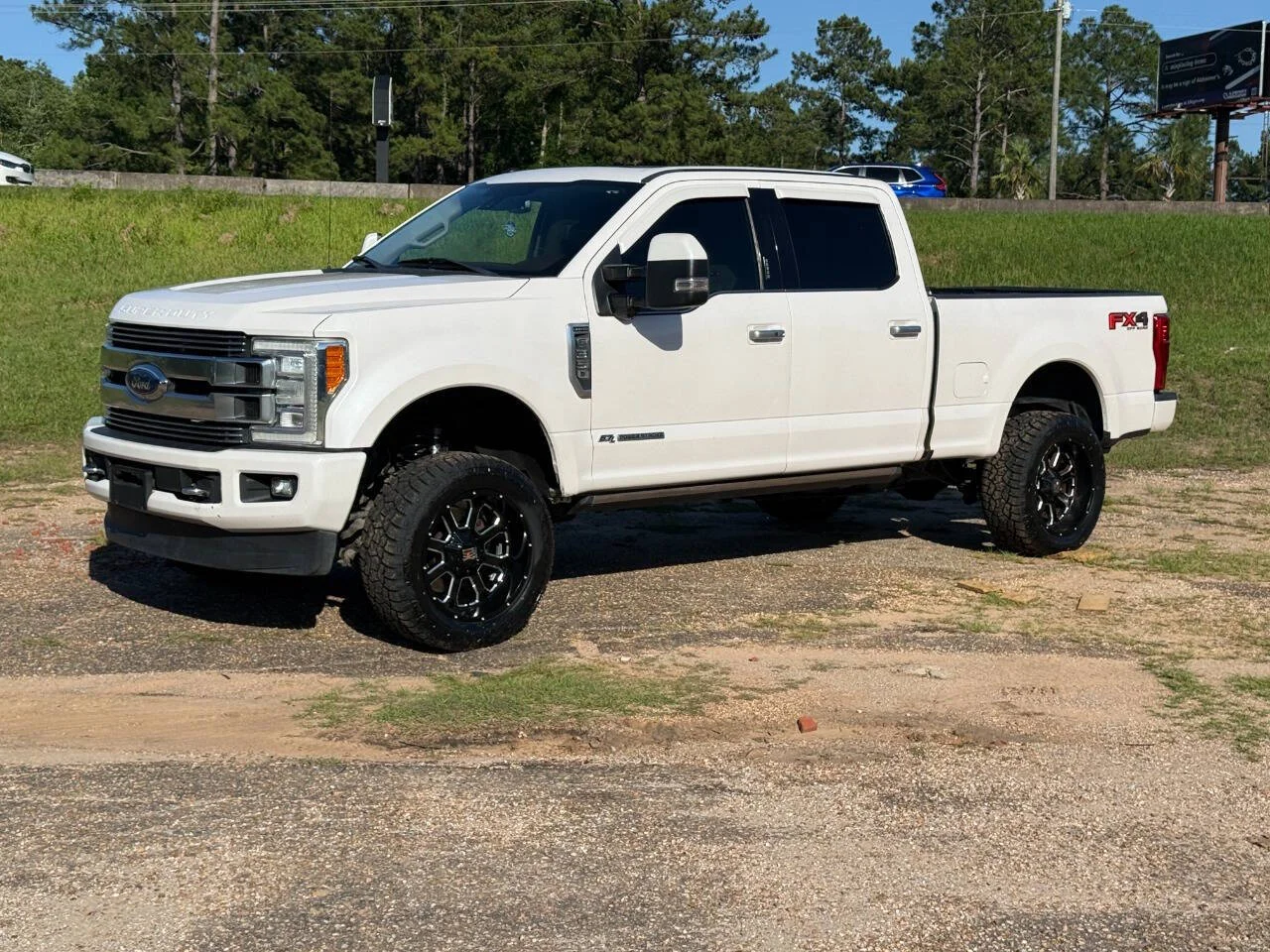 Used 2018 Off White Ford Limited 4x4 4dr Crew Cab 6.8 ft. SB SRW Pickup image 1