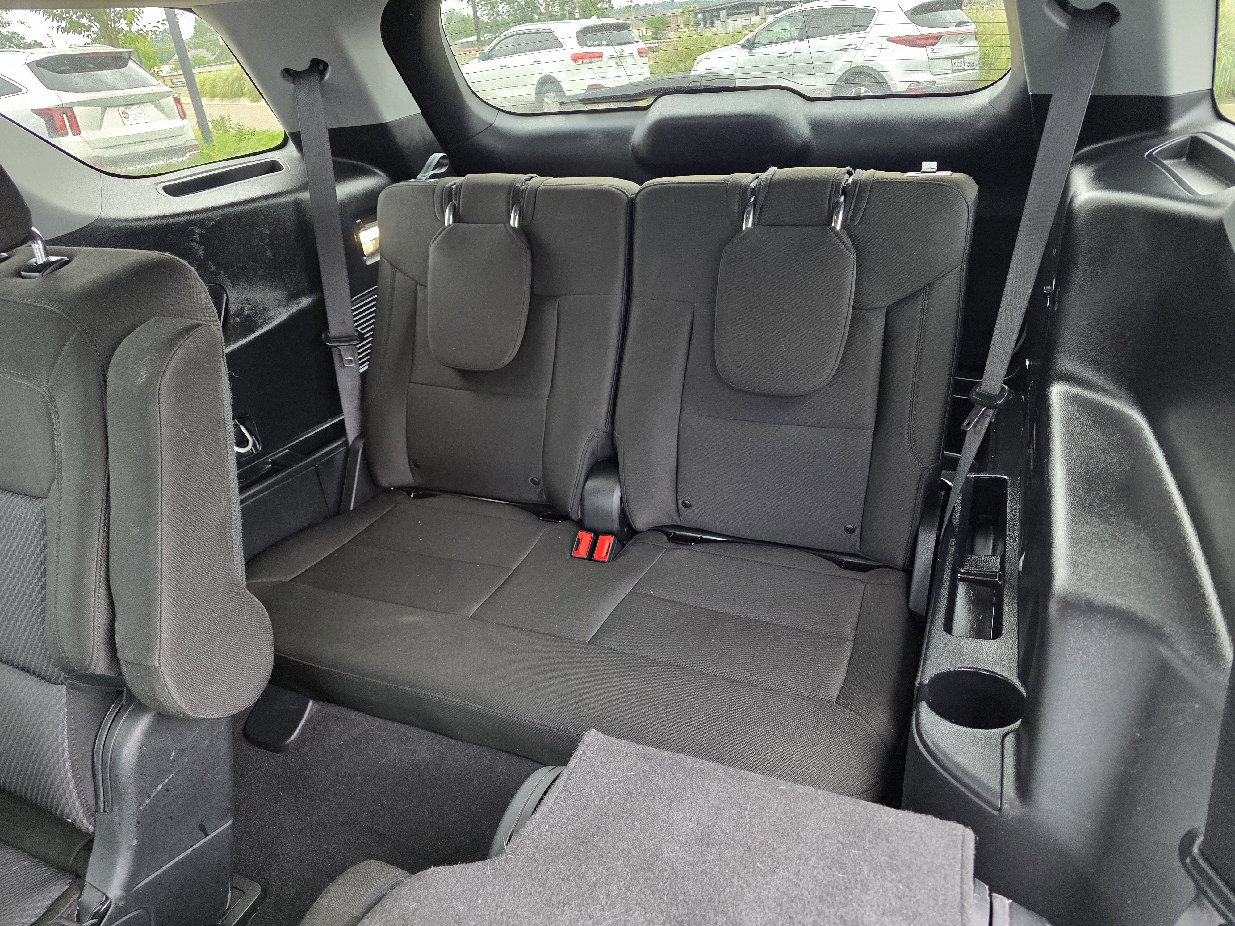 Used 2023 Star White Metallic Tri-Coat Ford XLT image 17