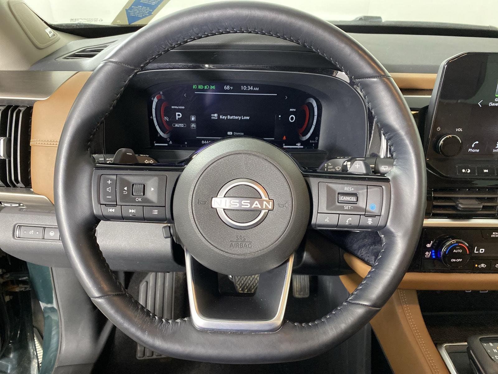 Used 2023 Obsidian Green Pearl Nissan Platinum image 15