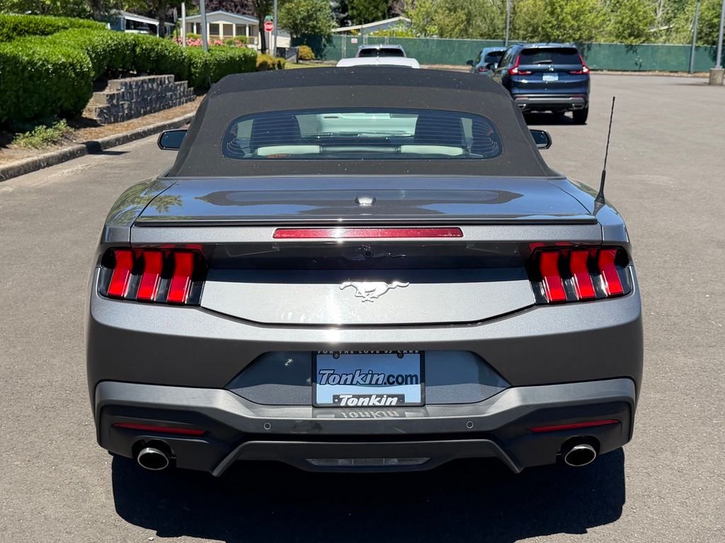 Used 2024 Carbonized Gray Metallic Ford EcoBoost Premium image 6