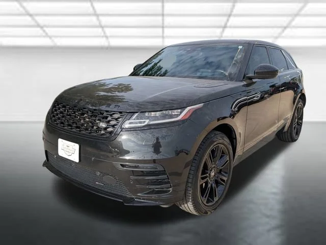 Used 2022 Black Land Rover R-Dynamic S image 28