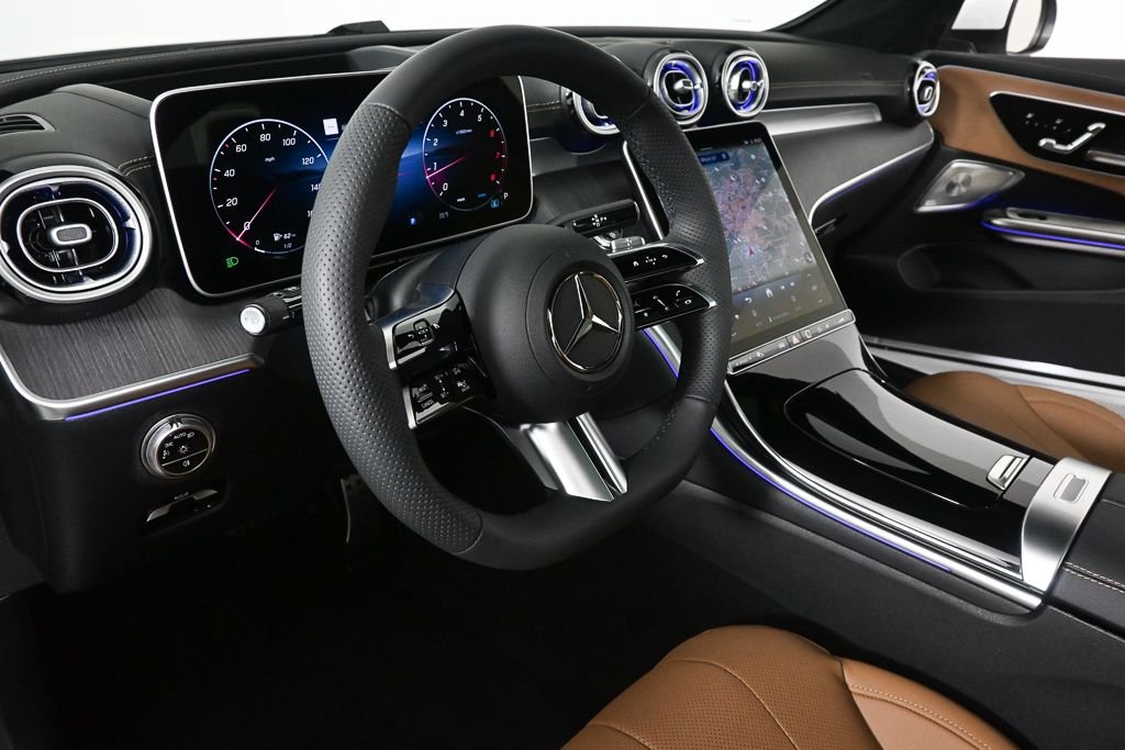New 2026 MANUFAKTUR Moonlight White Metallic Mercedes-Benz CLE 300 image 6
