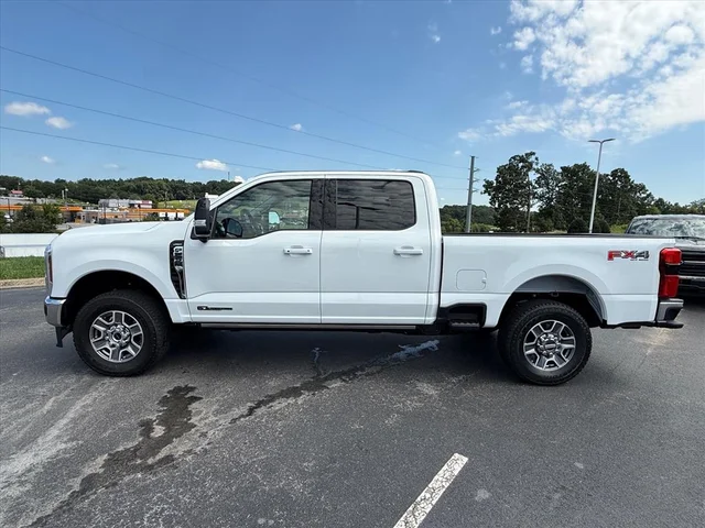 New 2026 Ford F-250SD F-250® Lariat® 4X4 Crew Cab