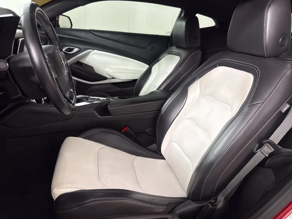 2023 Chevrolet Camaro 2LT - Photo 10