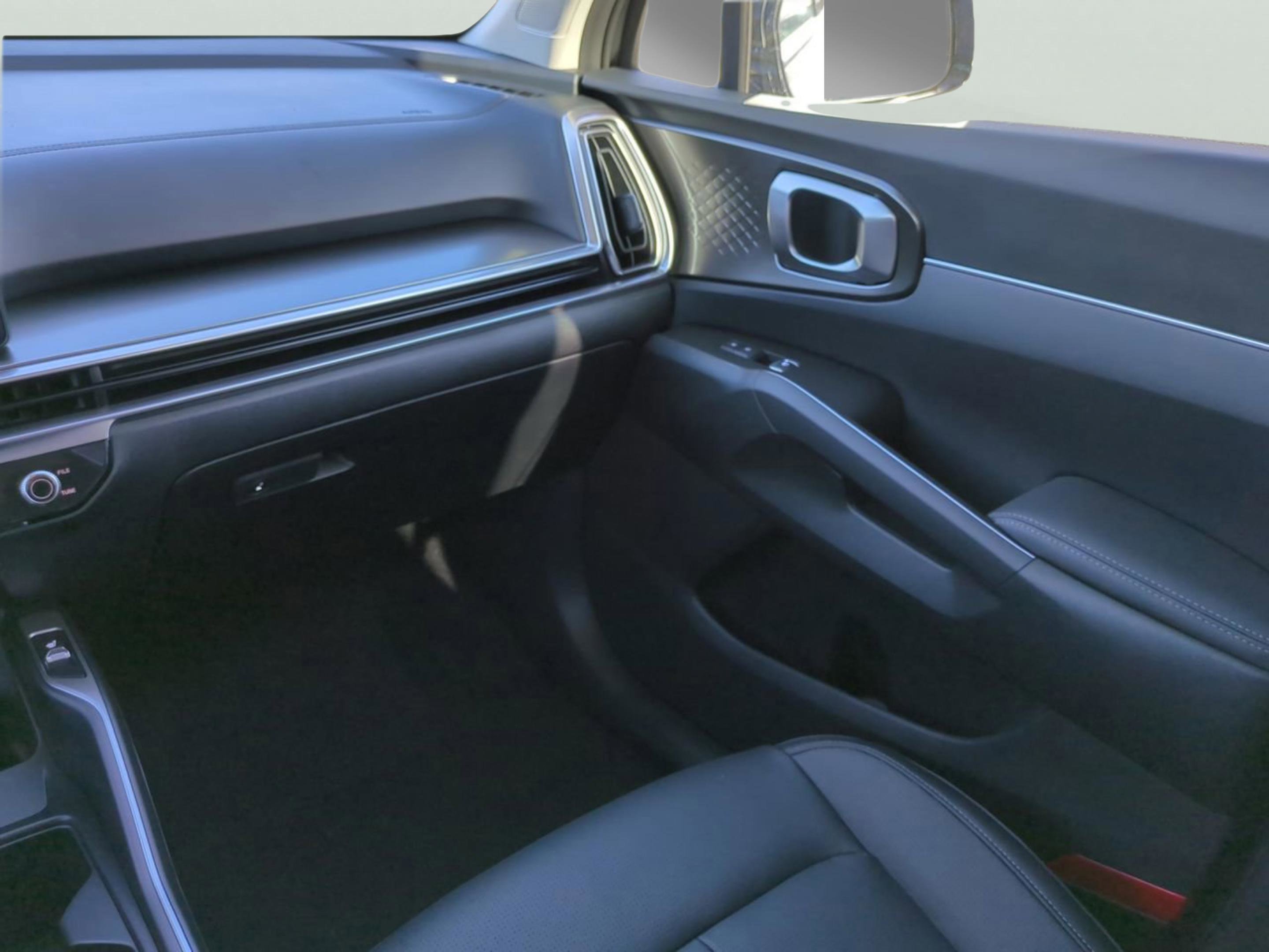 New 2026 Interstellar Gray Kia EX image 18