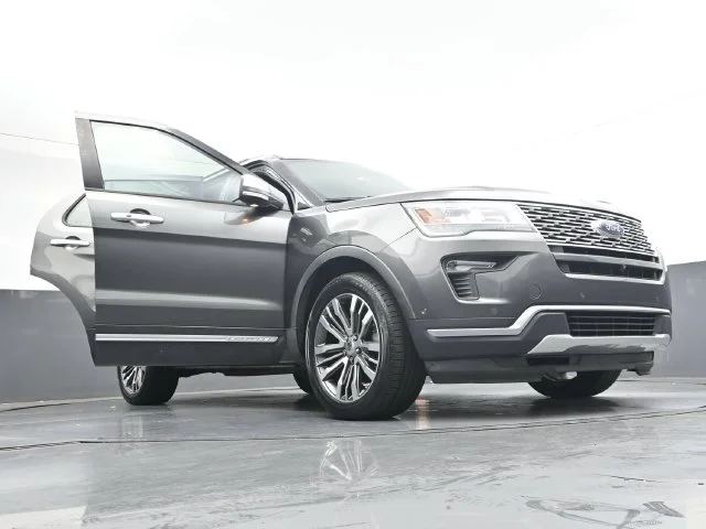 Used 2018 Gray Ford Platinum image 42