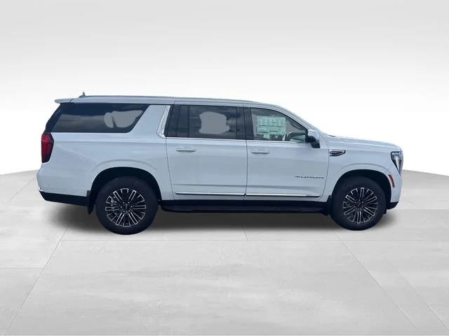 New 2026 Summit White GMC Elevation image 6